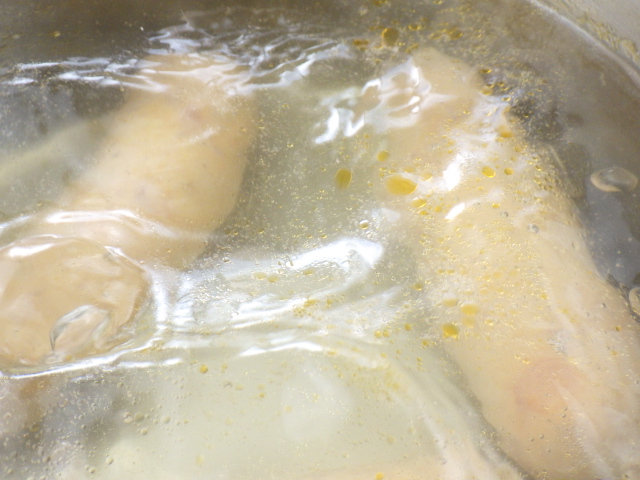 コストコのマイルドチョリソーのゆで汁はスープに使える